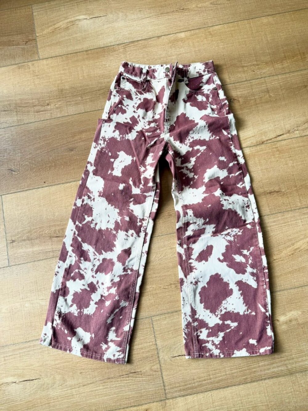 BDG Urban Outfitters High & Wide Cow Print Jeans Brown Cream Size 26